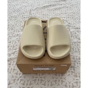 “YEEZY SLIDE” with original box